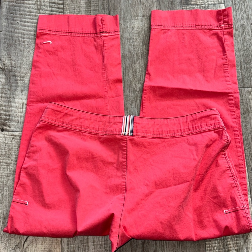 - NIKE Capri pants-size‎ M (8-10)
